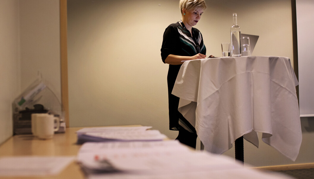Silje Sjursen Skiphamn leder årsmøtet i Skup. Foto: Andrea Gjestvang Silje Sjursen Skiphamn leder årsmøtet i Skup. Foto: Andrea Gjestvang
