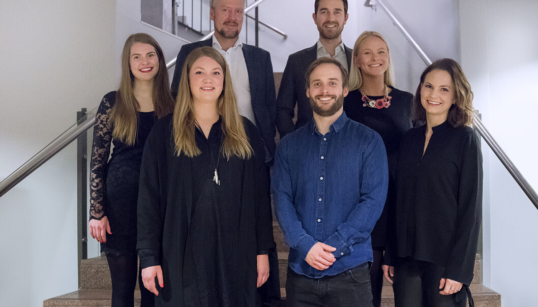 STARTET VG PARTNERSTUDIO: Innholdssjef Svein Arne Haavik og daglig leder Jonas Ibsen Brynildsrud har ansatt åtte nye medarbeidere, fra venstre: Nina Lorvik, Thea Hermansen, Trygve Tønnessen, Oda Louise Toven og Marianne Dønnum. FOTO: Pressefoto STARTET VG PARTNERSTUDIO: Innholdssjef Svein Arne Haavik og daglig leder Jonas Ibsen Brynildsrud har ansatt åtte nye medarbeidere, fra venstre: Nina Lorvik, Thea Hermansen, Trygve Tønnessen, Oda Louise Toven og Marianne Dønnum. FOTO: Pressefoto