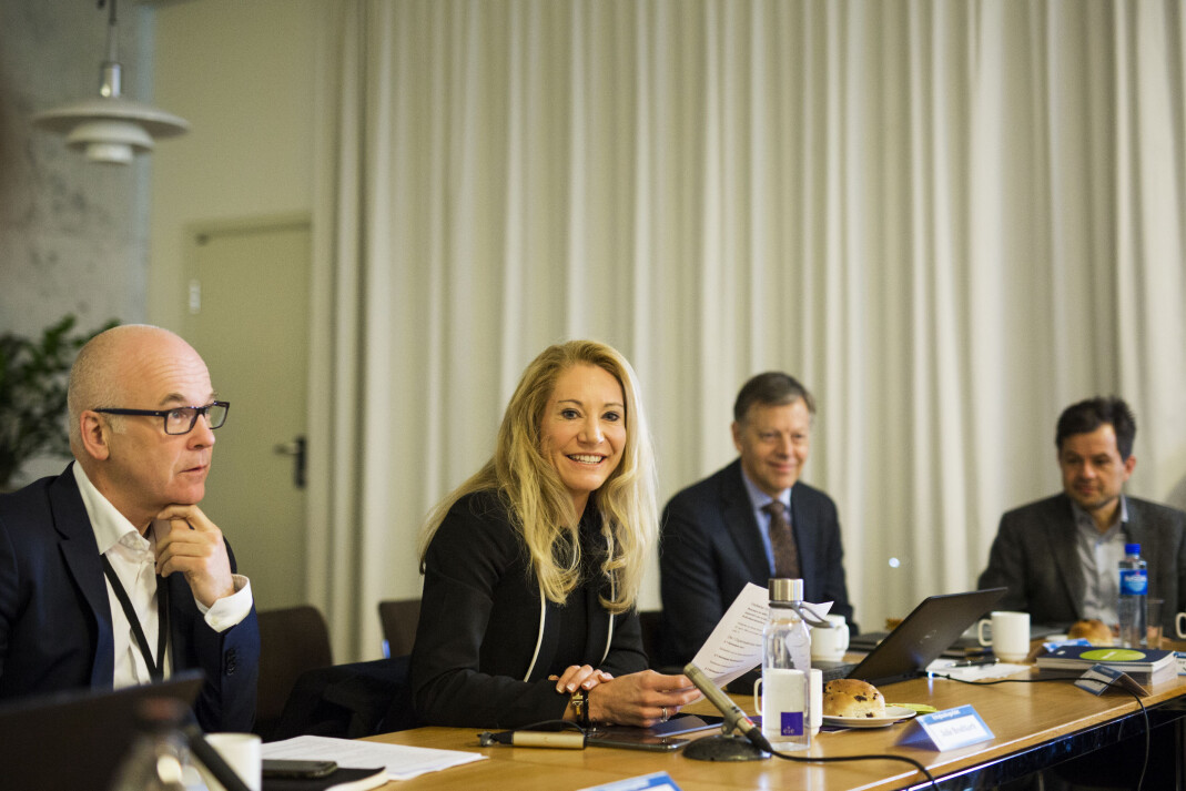<p>Kringkastingssjef Tor Gjermund Eriksen og leder i Kirngkastingsrådet, Julie Brodtkorb før første møtet i det nye rådet, 22. mars 2018. Foto: Kristine Lindebø</p> <p>Kringkastingssjef Tor Gjermund Eriksen og leder i Kirngkastingsrådet, Julie Brodtkorb før første møtet i det nye rådet, 22. mars 2018. Foto: Kristine Lindebø</p>
