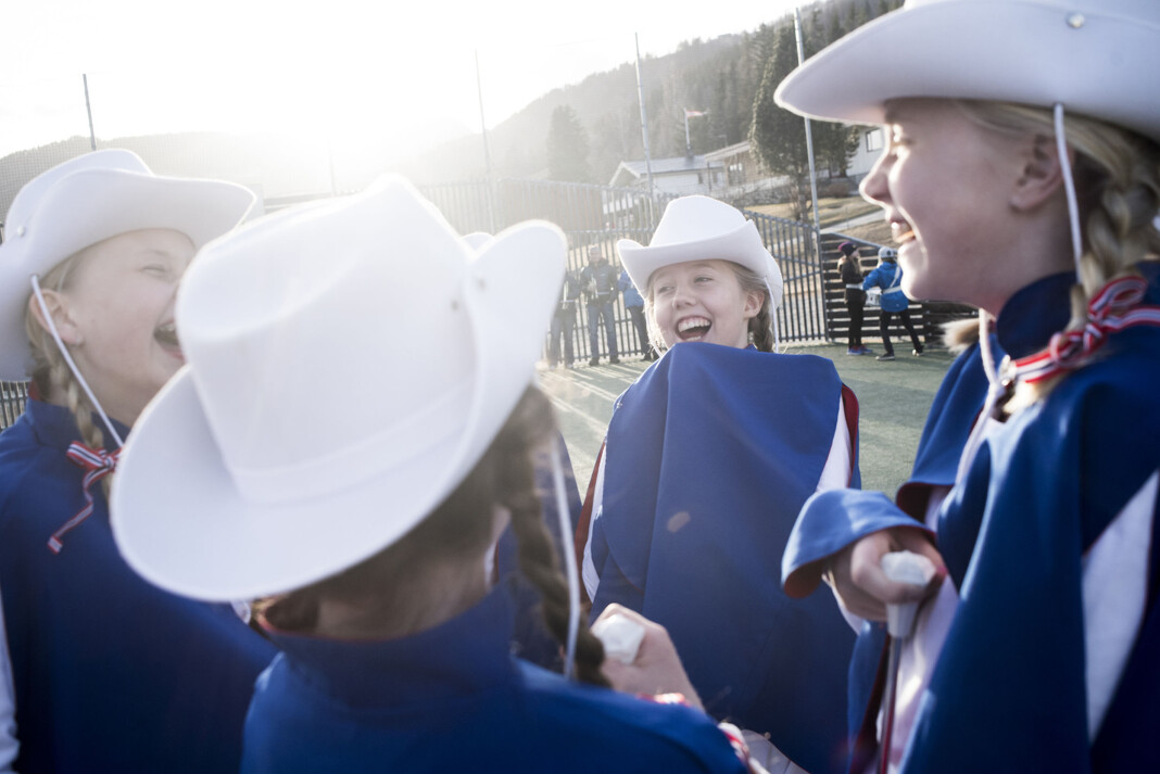 <p>Fra reportasjen «Drilltroppen». Foto: Sindre Thoresen Lønnes, Hallingdølen</p> <p>Fra reportasjen «Drilltroppen». Foto: Sindre Thoresen Lønnes, Hallingdølen</p>