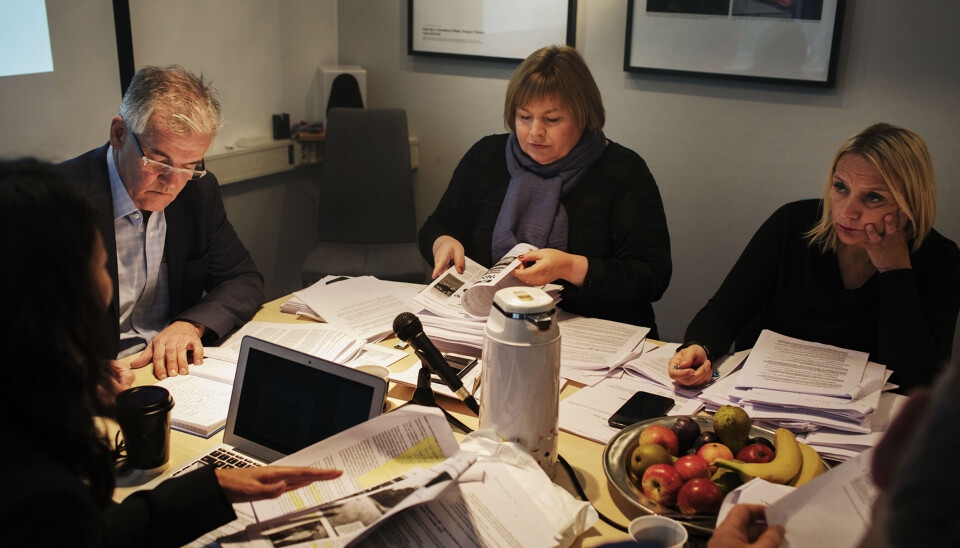 PFUs leder Alf Bjarne Johnsen og generalsekretær Elin Floberghagen i Norsk Presseforbund. Allmennhetens Nina Fjeldheim til høyre. Arkivfoto: Andrea Gjestvang PFUs leder Alf Bjarne Johnsen og generalsekretær Elin Floberghagen i Norsk Presseforbund. Allmennhetens Nina Fjeldheim til høyre. Arkivfoto: Andrea Gjestvang