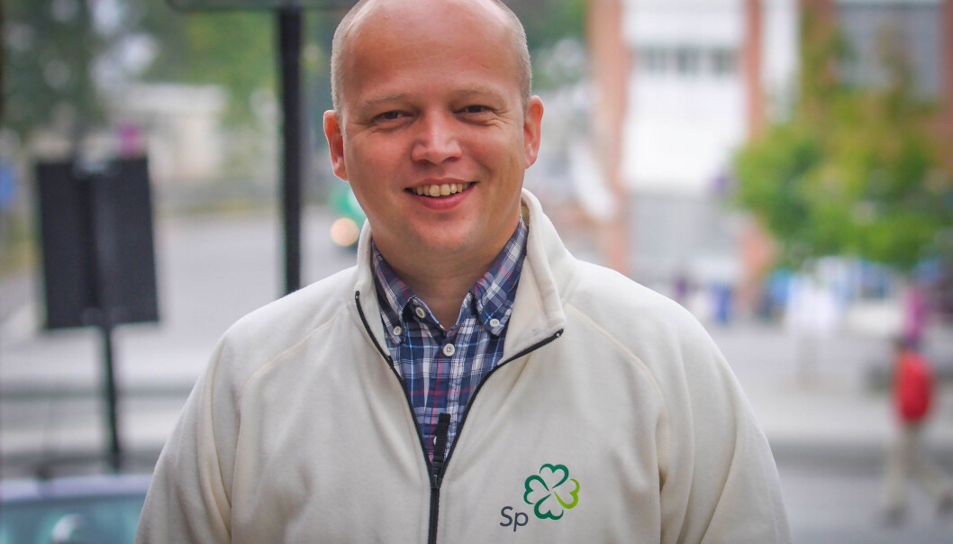 Trygve Slagsvold Vedum mener det er viktig å også løfte fram lokal debatt, og ikke bare få korte hendelsesnyheter fra distriktskontorene til NRK. Foto: Senterpartiet Trygve Slagsvold Vedum mener det er viktig å også løfte fram lokal debatt, og ikke bare få korte hendelsesnyheter fra distriktskontorene til NRK. Foto: Senterpartiet