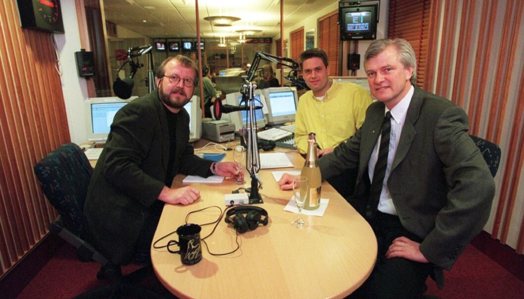 Fra åpningssendingen til NRK Alltid Nyheter her med Tor Fuglevik, Tom Nilsen og Frode Rekve. Fra åpningssendingen til NRK Alltid Nyheter her med Tor Fuglevik, Tom Nilsen og Frode Rekve.