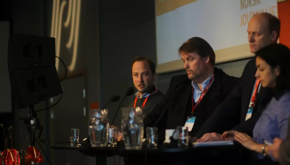 Journalist Andreas Bakke Foss under debatten på landsmøtet. Foto: Glenn Slydal Johansen.