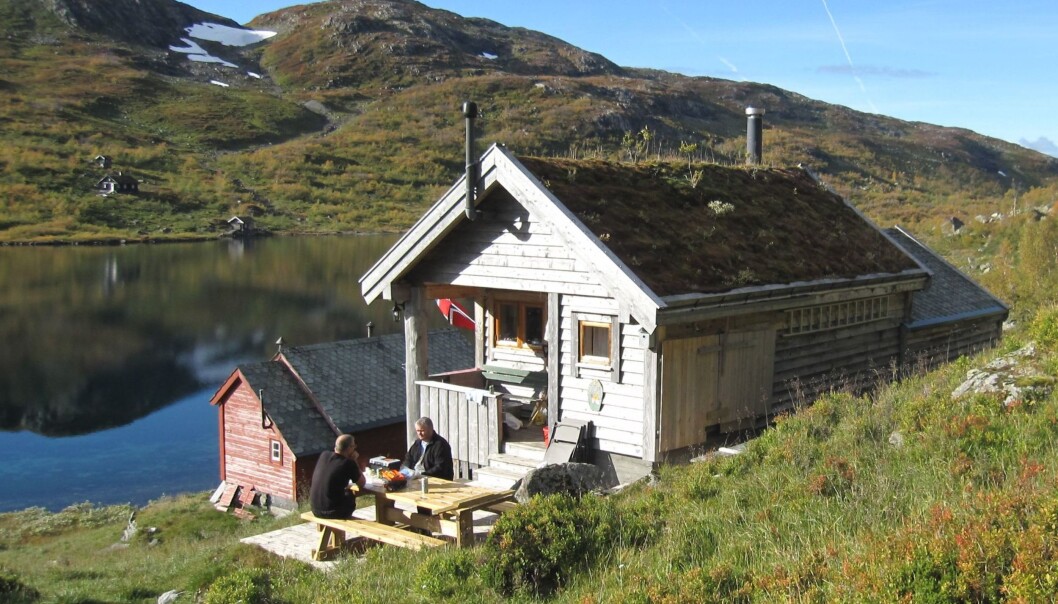 Hytta har både jakt- og fiskerettigheter og gjøres nå tilgjengelig for allmennheten. FOTO: EINAR SØRHEIM, Bergens Tidende Hytta har både jakt- og fiskerettigheter og gjøres nå tilgjengelig for allmennheten. FOTO: EINAR SØRHEIM, Bergens Tidende