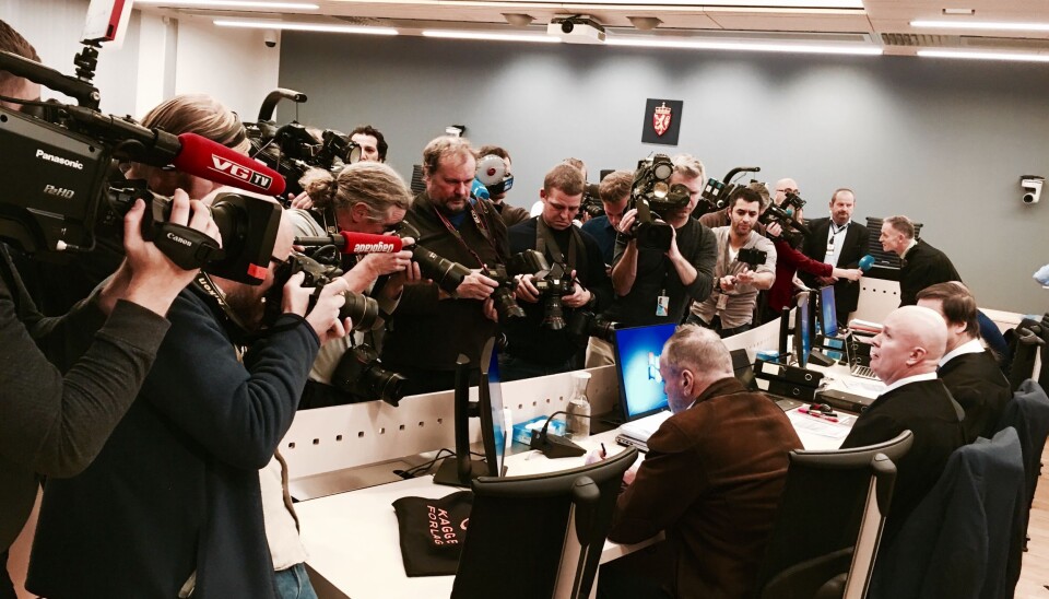 Medietrykket kan for mange bli enormt. Her fra rettssaken mot politietterforsker Eirik Jensen. Foto: Harald S. Klungtveit Medietrykket kan for mange bli enormt. Her fra rettssaken mot politietterforsker Eirik Jensen. Foto: Harald S. Klungtveit