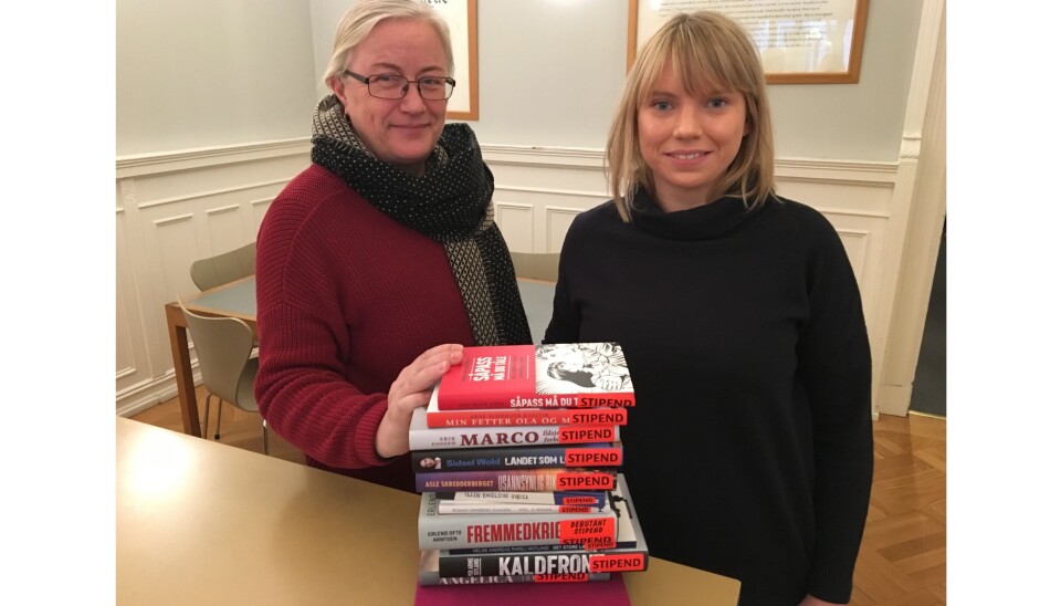 Seniorrådgiver Marit Ausland og saksbehandler for debatt- og aktualitetstipendet Nina Herland i NFF. Foto: Sverre Haga Seniorrådgiver Marit Ausland og saksbehandler for debatt- og aktualitetstipendet Nina Herland i NFF. Foto: Sverre Haga