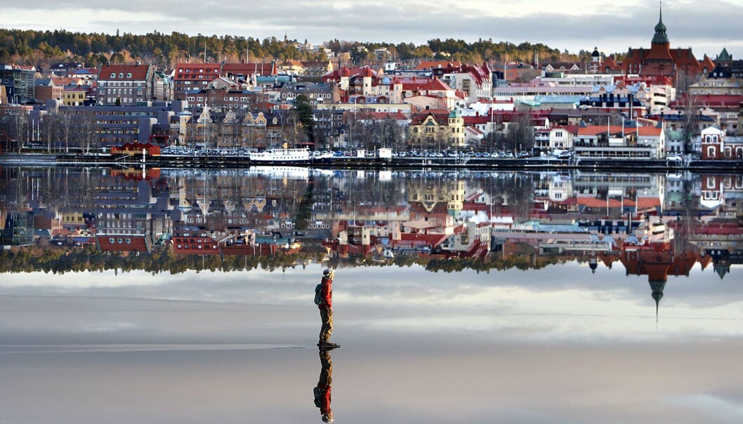 Jan Anderssons fotografi av skøyteløperen på isen er brukt av mange, også medier. Men honorarer er det ikke sikkert han ser særlig til. Faktura er sendt Journalisten for denne bruken, som avtalt. Foto: Jan Andersson Jan Anderssons fotografi av skøyteløperen på isen er brukt av mange, også medier. Men honorarer er det ikke sikkert han ser særlig til. Faktura er sendt Journalisten for denne bruken, som avtalt. Foto: Jan Andersson