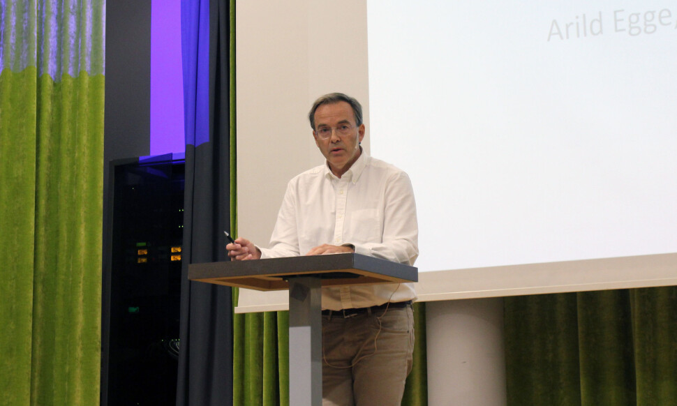 Mener taushetsplikten begrenser, også når pasienten fritar