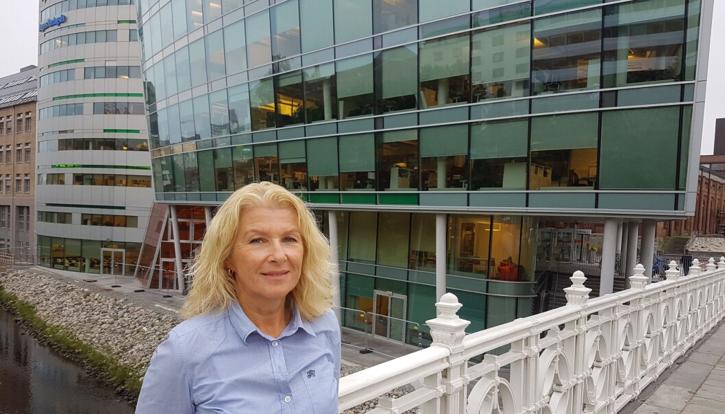 Lederen av redaksjonsklubben i DN, Anita Hoemsnes, bekrefter at hennes medlemmer er bekymret og skeptiske til å beholde så mange lederstillinger etter den pågående nedbemanningen av redaksjonen. Foto: Bjørn Åge Mossin Lederen av redaksjonsklubben i DN, Anita Hoemsnes, bekrefter at hennes medlemmer er bekymret og skeptiske til å beholde så mange lederstillinger etter den pågående nedbemanningen av redaksjonen. Foto: Bjørn Åge Mossin