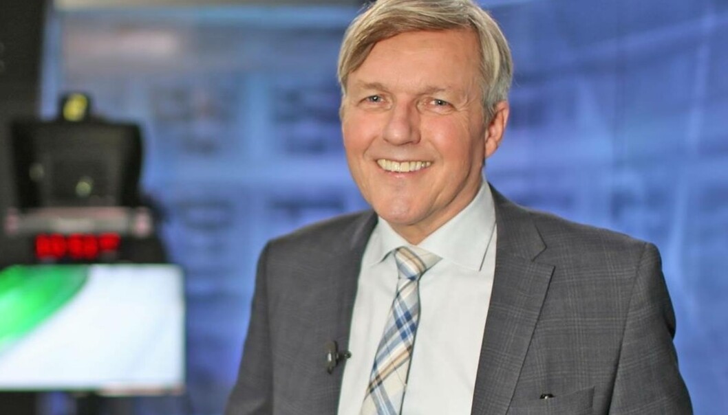 Jan Ove Ekeberg kom fra Dagens Næringsliv til TV 2 i februar 1993, et halvt år etter at kanalen gikk på lufta. Foto: TV 2 Jan Ove Ekeberg kom fra Dagens Næringsliv til TV 2 i februar 1993, et halvt år etter at kanalen gikk på lufta. Foto: TV 2