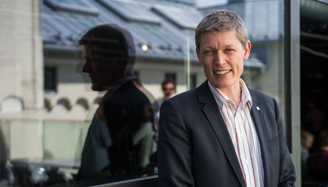 Førsteamanuensis Jens Barland bytter ut jobben på Gjøvik med en tilsvarende stilling i Oslo. Arkivfoto: Helge Øgrim Førsteamanuensis Jens Barland bytter ut jobben på Gjøvik med en tilsvarende stilling i Oslo. Arkivfoto: Helge Øgrim
