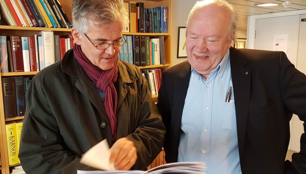 Etter styremøtet i NP var Alf Bjarne Johnsen (t.v.) og Nils E. Øy enige om at det nå bør ryddes opp i uklarheter rundt sitatpraksisen som benyttes av norske medier. Foto: Bjørn Åge Mossin Etter styremøtet i NP var Alf Bjarne Johnsen (t.v.) og Nils E. Øy enige om at det nå bør ryddes opp i uklarheter rundt sitatpraksisen som benyttes av norske medier. Foto: Bjørn Åge Mossin