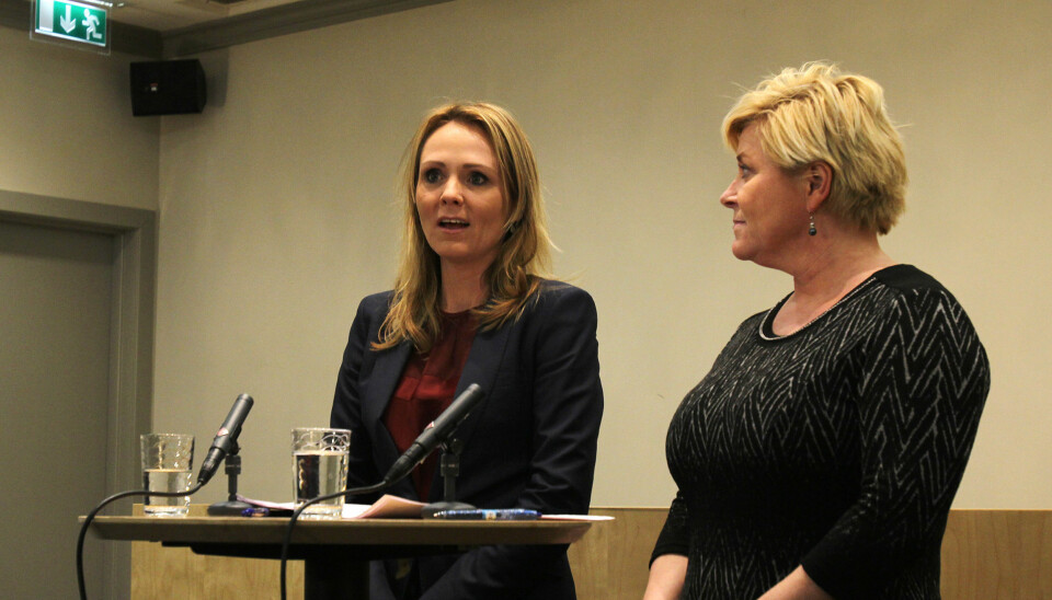 Kulturminister Linda Hofstad Helleland (til venstre). Her sammen med finansminister Siv Jensen tidligere i 2016. Foto: Glenn Slydal Johansen