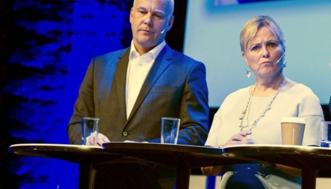 Arbeiderpartiret vil ha større avstand mellom kringkastingssjef Thor Gjermund Eriksen og kulturminister Thorhild Widvey (H), som i dag er NRKs generalforsamling. Arkivfoto: Journalisten Arbeiderpartiret vil ha større avstand mellom kringkastingssjef Thor Gjermund Eriksen og kulturminister Thorhild Widvey (H), som i dag er NRKs generalforsamling. Arkivfoto: Journalisten