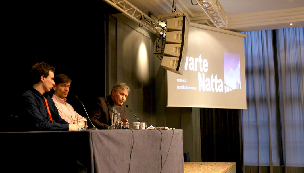 Kommentator Skjalg Fjellheim i Nordlys (til høyre) i panel sammen med journalist Tarjei Abelsen fra NRK Finnmark (til venstre) og sosiolog Kjetil Rolness. Foto: Glenn Slydal Johansen Kommentator Skjalg Fjellheim i Nordlys (til høyre) i panel sammen med journalist Tarjei Abelsen fra NRK Finnmark (til venstre) og sosiolog Kjetil Rolness. Foto: Glenn Slydal Johansen