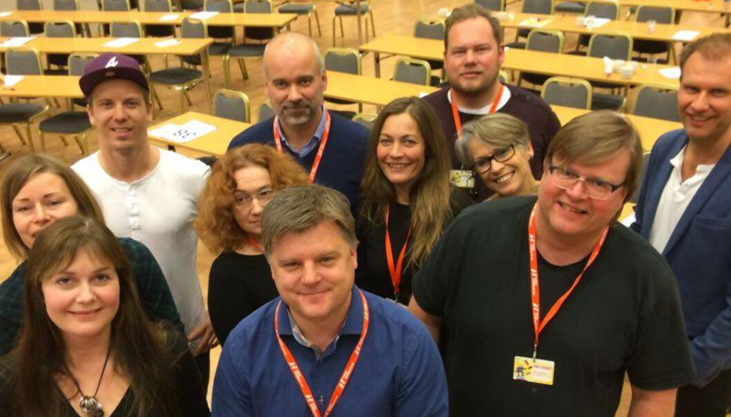 Richard Aune (midt foran) får med seg Rolf Johansen (foran til høyre) som 1. nestleder og Hege Fagerheim (foran til Venstre) som 2. nestleder. I styret er også Atle Bjurstrøm, Monica White Martinsen, Lars Toverud, Mari Rollag Evensen og Anne-Berit Larsen. Varaene; Laila Bakken, Pål Plassen, Simen Wetrhus Stordahl, Annette Hobson, Ann Kristin Liestøl og Hanna Thorsen. Foto: NJ Richard Aune (midt foran) får med seg Rolf Johansen (foran til høyre) som 1. nestleder og Hege Fagerheim (foran til Venstre) som 2. nestleder. I styret er også Atle Bjurstrøm, Monica White Martinsen, Lars Toverud, Mari Rollag Evensen og Anne-Berit Larsen. Varaene; Laila Bakken, Pål Plassen, Simen Wetrhus Stordahl, Annette Hobson, Ann Kristin Liestøl og Hanna Thorsen. Foto: NJ