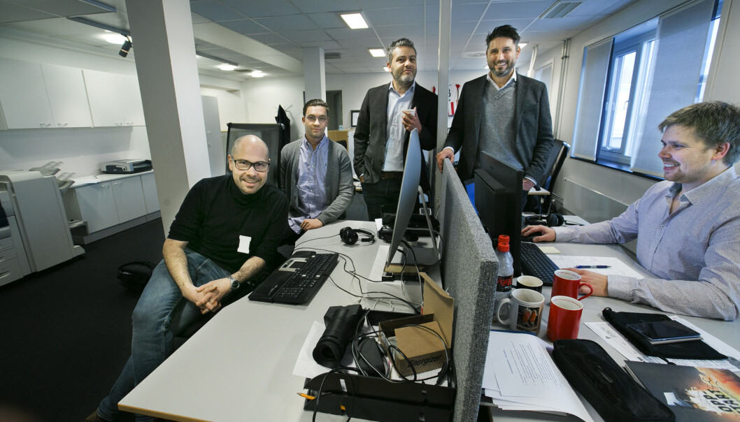 NORDLYS: Fra venstre: Sjefredaktør Anders Opdahl, tekstforfatter Magnus Joki Arild, leder Danny Pellicer for Nordlys LAB, administrerende direktør Ronni Møller Pettersen og optimaliseringsansvarlig Ståle Marthinsen. Videoprodusent Bjørn Lockertsen var ute på oppdrag da bildet ble tatt. Foto: Torgrim Rath Olsen NORDLYS: Fra venstre: Sjefredaktør Anders Opdahl, tekstforfatter Magnus Joki Arild, leder Danny Pellicer for Nordlys LAB, administrerende direktør Ronni Møller Pettersen og optimaliseringsansvarlig Ståle Marthinsen. Videoprodusent Bjørn Lockertsen var ute på oppdrag da bildet ble tatt. Foto: Torgrim Rath Olsen