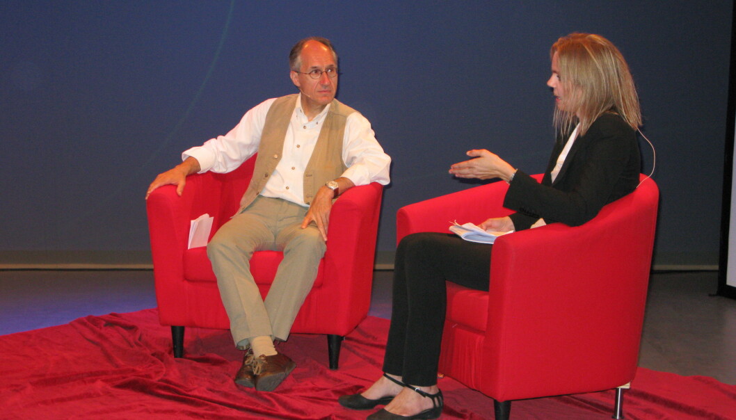Gérard Biard i samtale med Aftenpostens Ingeborg Moe. Foto: Bjørn Åge Mossin Gérard Biard i samtale med Aftenpostens Ingeborg Moe. Foto: Bjørn Åge Mossin