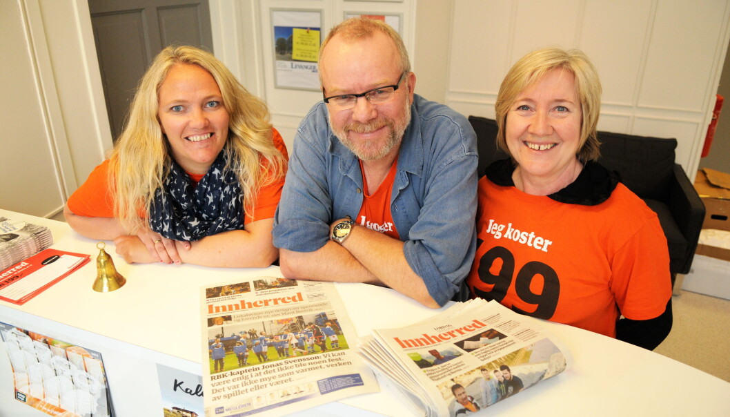 Redaktør Roger Rein og annonseakonsulentene Bodil Tyholt (t.v.) Turid Storvik er klare til å lansere den den nye avisa Innherred. Foto: Tor J. Friberg, Levanger-Avisa Redaktør Roger Rein og annonseakonsulentene Bodil Tyholt (t.v.) Turid Storvik er klare til å lansere den den nye avisa Innherred. Foto: Tor J. Friberg, Levanger-Avisa