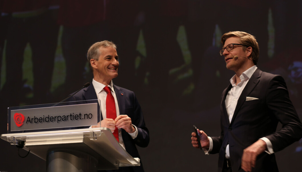 Svein Tore Bergestuen på Arbeiderpartiets landsmøte tidligere i år. Her med Arbeiderpartiets leder Jonas Gahr Støre. Foto: Arbeiderpartiet/Flickr.com Svein Tore Bergestuen på Arbeiderpartiets landsmøte tidligere i år. Her med Arbeiderpartiets leder Jonas Gahr Støre. Foto: Arbeiderpartiet/Flickr.com