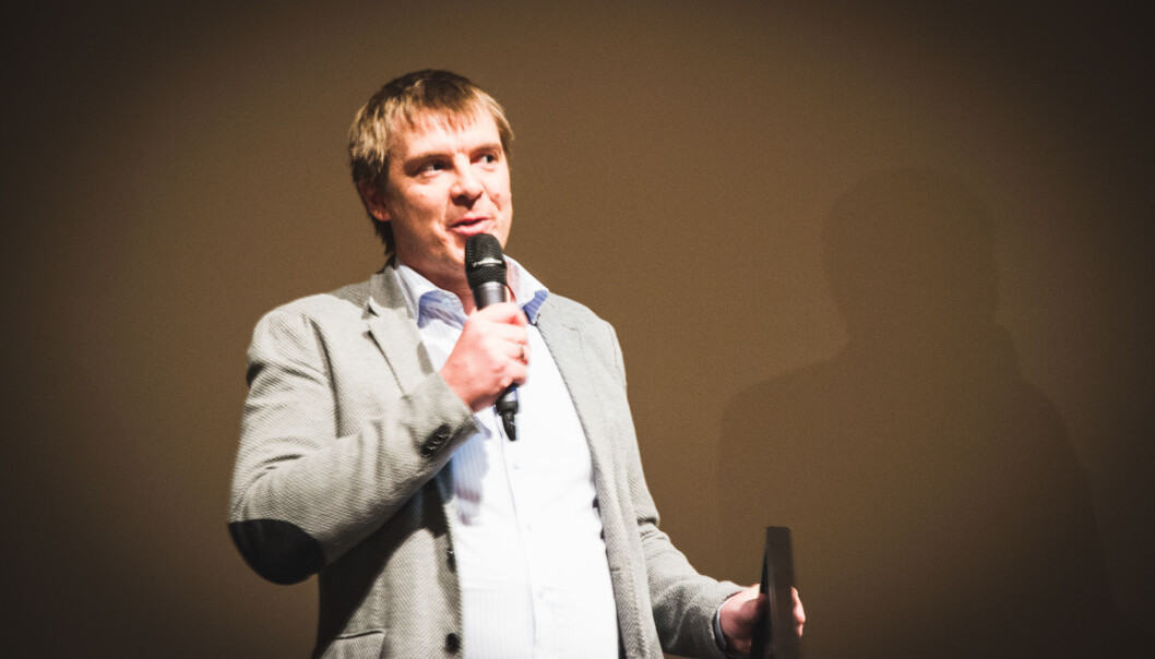 Dan Kåre Engebretsen mottok NODA Award på vegne av VG i kategorien for beste fortelling. (Foto: Ingrid Tinmannsvik) Dan Kåre Engebretsen mottok NODA Award på vegne av VG i kategorien for beste fortelling. (Foto: Ingrid Tinmannsvik)