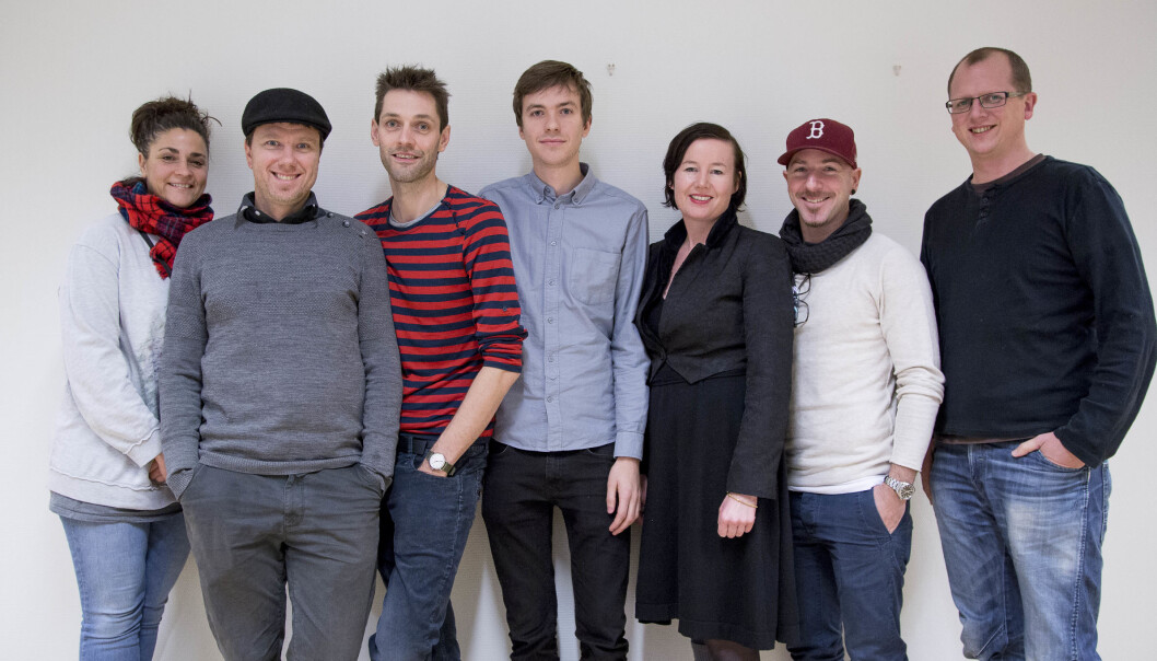 Representanter for foto- og videojuryen for Årets bilde-kåringen 2014. Fra venstre: Agnete Brun, Chris Maluszynski, Joachim Adrian, Adrian Øhrn Johansen, Linn Therese Amundsen, Magnus Wennman og Roar Dalmo Moltubak. Foto: Pressefotografenes klubb Representanter for foto- og videojuryen for Årets bilde-kåringen 2014. Fra venstre: Agnete Brun, Chris Maluszynski, Joachim Adrian, Adrian Øhrn Johansen, Linn Therese Amundsen, Magnus Wennman og Roar Dalmo Moltubak. Foto: Pressefotografenes klubb