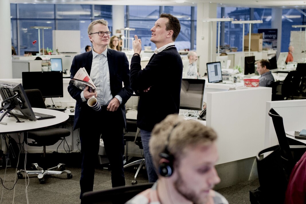 Nyhetsredaktør og fungerende sjefredaktør Carl Gunnar Gundersen (t.h) beklager at Stavanger Aftenblad trykket en sak fra NRK Rogaland i sin helhet. Her sammen med sjefredaktør Lars Helle (t.v). Arkivfoto: Jan Inge Haga Nyhetsredaktør og fungerende sjefredaktør Carl Gunnar Gundersen (t.h) beklager at Stavanger Aftenblad trykket en sak fra NRK Rogaland i sin helhet. Her sammen med sjefredaktør Lars Helle (t.v). Arkivfoto: Jan Inge Haga