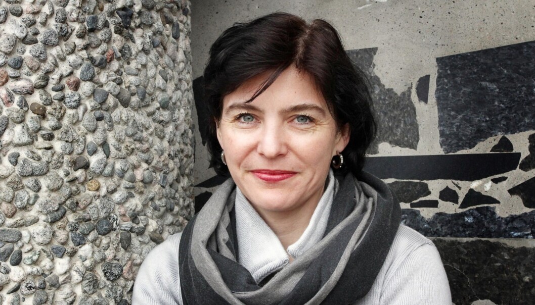SVARER: Kjersti Løken Stavrum mener det er positivt å belyse konsekvensene av en økende overgang fra journalistikk til PR-rådgivning. Foto: Birgit Dannenberg SVARER: Kjersti Løken Stavrum mener det er positivt å belyse konsekvensene av en økende overgang fra journalistikk til PR-rådgivning. Foto: Birgit Dannenberg