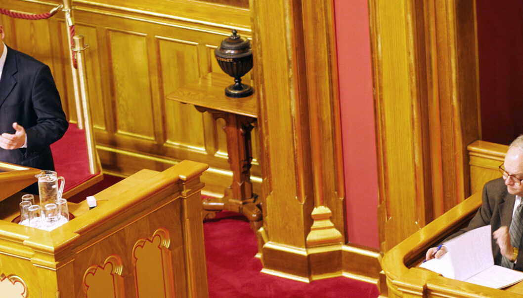 Fotografene får ikke ta bilder fra første rad på galleriet i Stortinget, og fra salen når det ikke er møter. Foto: Kathrine Geard Fotografene får ikke ta bilder fra første rad på galleriet i Stortinget, og fra salen når det ikke er møter. Foto: Kathrine Geard
