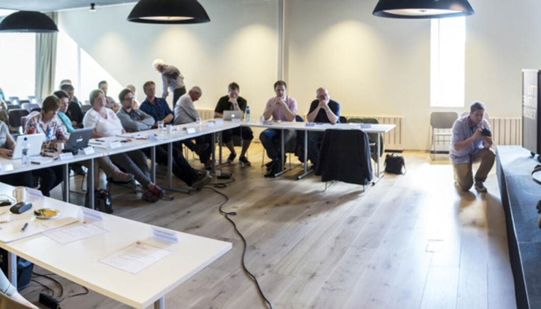 LITTERATURHUSET: Nye IJ har siden i fjor sommer vært lokalisert på Litteraturhuset i Fredrikstad. Her fra en valgkurs. Foto:Leif Danielsen LITTERATURHUSET: Nye IJ har siden i fjor sommer vært lokalisert på Litteraturhuset i Fredrikstad. Her fra en valgkurs. Foto:Leif Danielsen