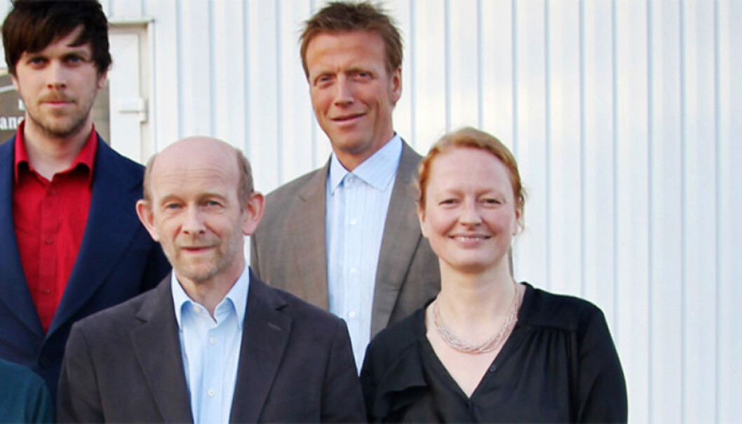 FOTO: Det nye styret i Barents Press Norge. Foran fra venstre: Helge Lyngmoe, NRK, Arne Egil Tønset, styreleder, frilanser, Trine Hamran, frilanser. Bak fra venstre: Amund Trellevik, Finnmarken, Morten Ruud, NRK. Foto: Gunnar Sætra FOTO: Det nye styret i Barents Press Norge. Foran fra venstre: Helge Lyngmoe, NRK, Arne Egil Tønset, styreleder, frilanser, Trine Hamran, frilanser. Bak fra venstre: Amund Trellevik, Finnmarken, Morten Ruud, NRK. Foto: Gunnar Sætra
