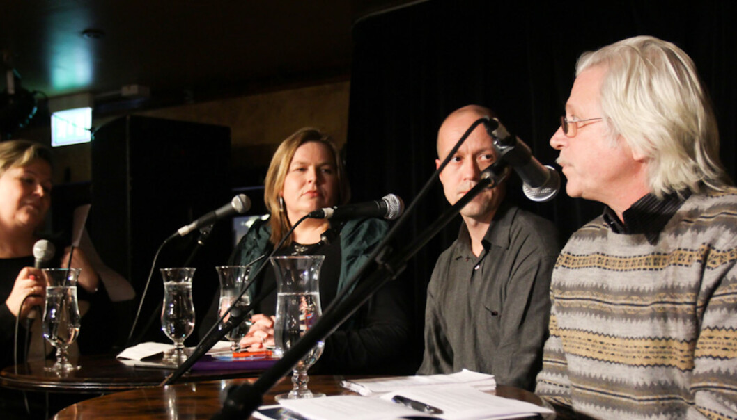 Fra venstre ordstyrer Else Gro Ommundsen, Elin Floberghagen, Per Arne Kalbakk og Helge Øgrim. Foto: Kathrine Geard Fra venstre ordstyrer Else Gro Ommundsen, Elin Floberghagen, Per Arne Kalbakk og Helge Øgrim. Foto: Kathrine Geard