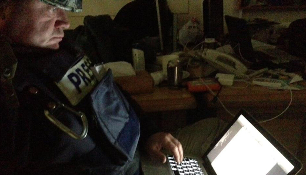 Fredrik Græsvik holder seg onsdag innendørs. Foto: TV 2 med tillatelse Fredrik Græsvik holder seg onsdag innendørs. Foto: TV 2 med tillatelse