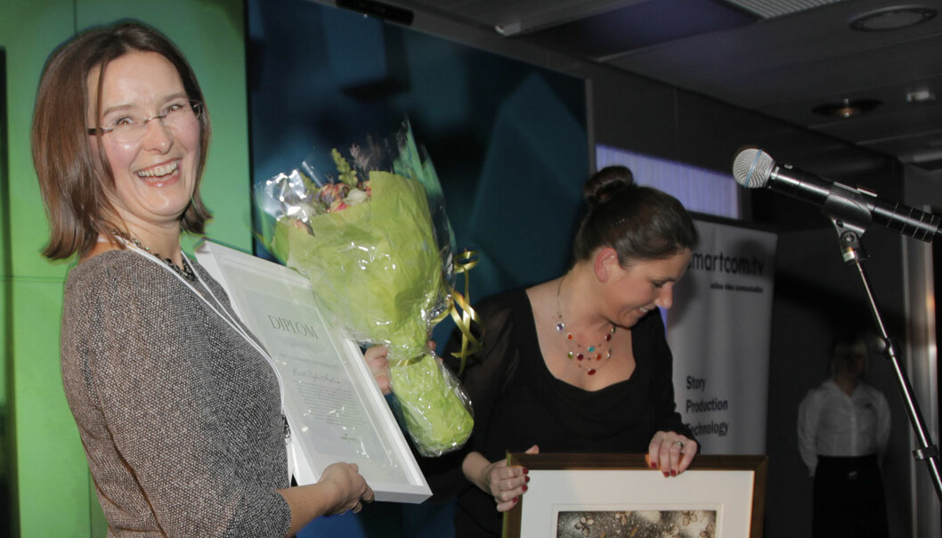 Britt Sofie Hestvik mottar prisen som Årets kvinnelige medieleder. Foto: Fotofolk Ltd