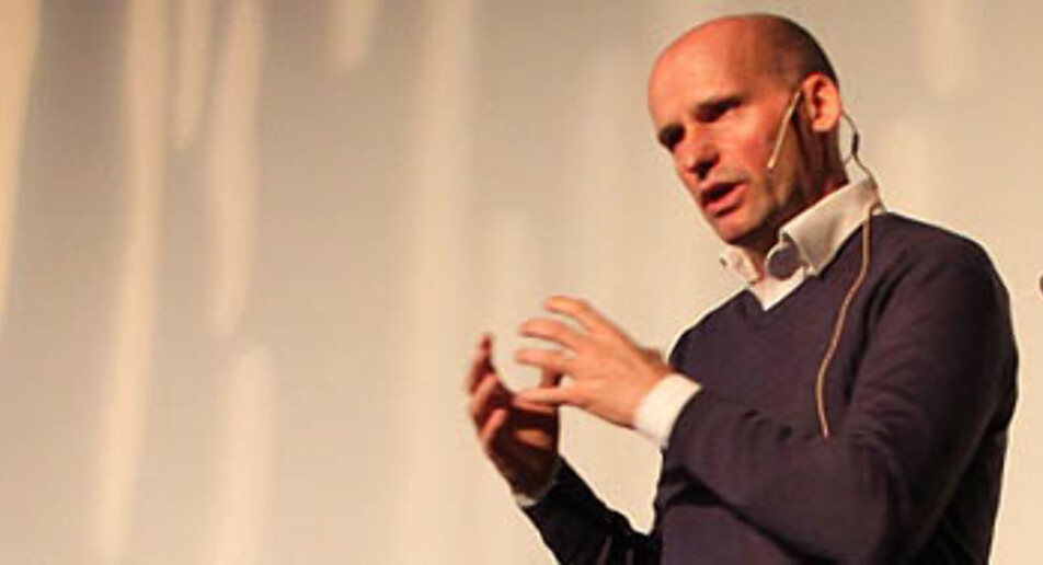 Advarer mot folkedomstol