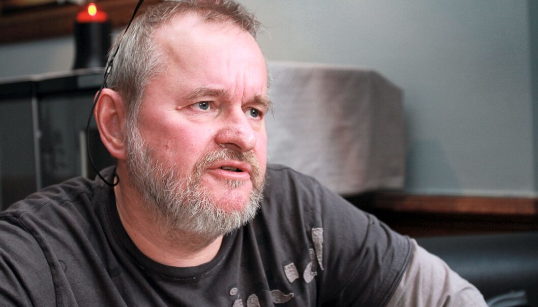 Boka om Klassekampen er først i pennen av avisas mangeårige medarbedier Alf Skjeseth. Foto: Maria Vorraa Boka om Klassekampen er først i pennen av avisas mangeårige medarbedier Alf Skjeseth. Foto: Maria Vorraa