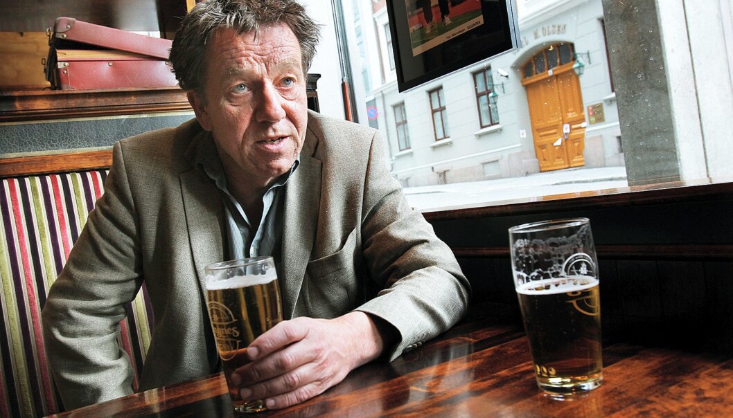 OSLO: - Oslo har 3000 journalister, men ingen fast møteplass. Snodig, mener Sven Arne Buggeland og etterlyser et sted hvor journalister kan treffes etter jobb. Foto: Kathrine Geard OSLO: - Oslo har 3000 journalister, men ingen fast møteplass. Snodig, mener Sven Arne Buggeland og etterlyser et sted hvor journalister kan treffes etter jobb. Foto: Kathrine Geard