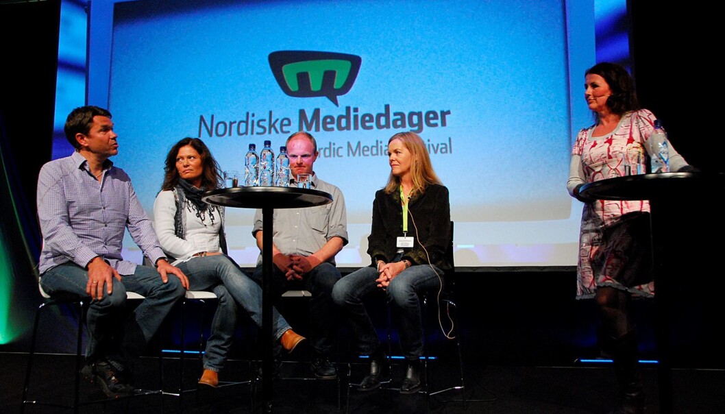 Bjørn Olav Nordahl (t.v.) trengte en pause etter å ha jaktet på skurker i finansmiljøet i flere år. Her sammen med Connie Barr (eks-TV 2), Per Willy Lindberg (eks-BA), Catharina Jacobsen (eks-VG) og Kari Birkeland (eks-TV 2). Foto: Renate Sæle/Nordiske Mediedager Bjørn Olav Nordahl (t.v.) trengte en pause etter å ha jaktet på skurker i finansmiljøet i flere år. Her sammen med Connie Barr (eks-TV 2), Per Willy Lindberg (eks-BA), Catharina Jacobsen (eks-VG) og Kari Birkeland (eks-TV 2). Foto: Renate Sæle/Nordiske Mediedager