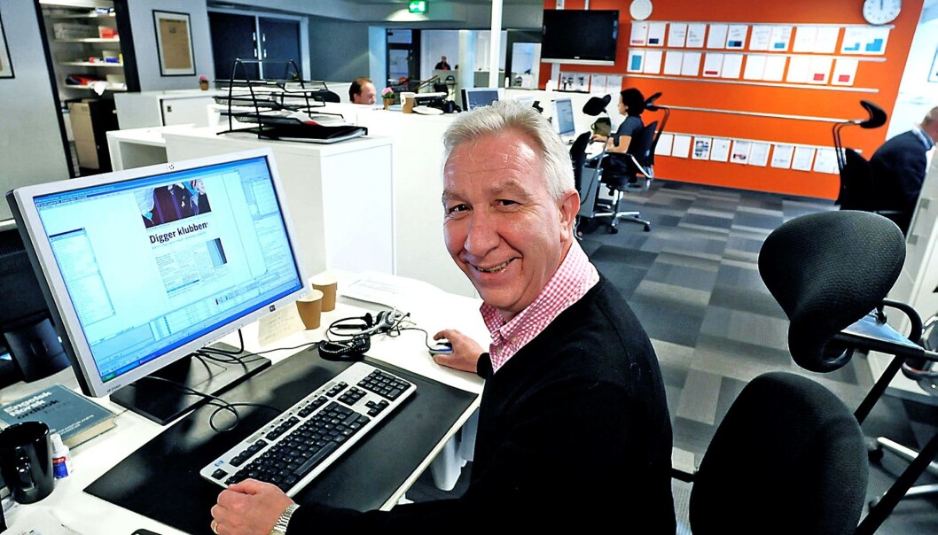 Engasjement: - Det handler fremdeles om å gi folk lyst til å lese sakene, sier Karl-Martin Bakke fra IJ, her som hospitant på desken i Fredriksstad Blad. Foto: Geir A. Carlsson Engasjement: - Det handler fremdeles om å gi folk lyst til å lese sakene, sier Karl-Martin Bakke fra IJ, her som hospitant på desken i Fredriksstad Blad. Foto: Geir A. Carlsson
