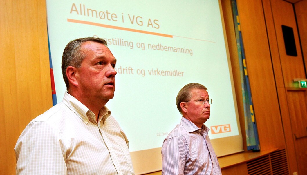 F.v. Øystein Næss, personal- og informasjonssjef i VG og sjefredaktør Bernt Olufsen på et allmøte i forbindelse med nedbemanninger i 2006. Arkivfoto: Birgit Dannenberg F.v. Øystein Næss, personal- og informasjonssjef i VG og sjefredaktør Bernt Olufsen på et allmøte i forbindelse med nedbemanninger i 2006. Arkivfoto: Birgit Dannenberg