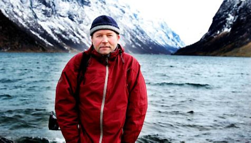 SKIKKELIG KJENT: Oddleiv Apneseth har bodd i Jølster siden 1978, men først nå mener han at han er blitt ordentlig kjent med bygda. Foto: Kathrine Geard SKIKKELIG KJENT: Oddleiv Apneseth har bodd i Jølster siden 1978, men først nå mener han at han er blitt ordentlig kjent med bygda. Foto: Kathrine Geard