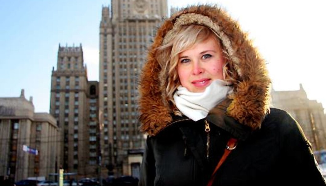 AKKREDITERING: Russisk UD (i bakgrunnen) behandler og utleverer søknadene om presseakkreditering. - Omstendelig, sier stringer for ABC Nyheter, Nora Thorp Bjørnstad. Foto: Geir Seljeseth AKKREDITERING: Russisk UD (i bakgrunnen) behandler og utleverer søknadene om presseakkreditering. - Omstendelig, sier stringer for ABC Nyheter, Nora Thorp Bjørnstad. Foto: Geir Seljeseth