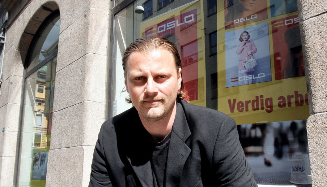 Ansvarlig redaktør Anlov Mathisen lanserer magasin i Fredrikstad. Foto: Birgit Dannenberg Ansvarlig redaktør Anlov Mathisen lanserer magasin i Fredrikstad. Foto: Birgit Dannenberg