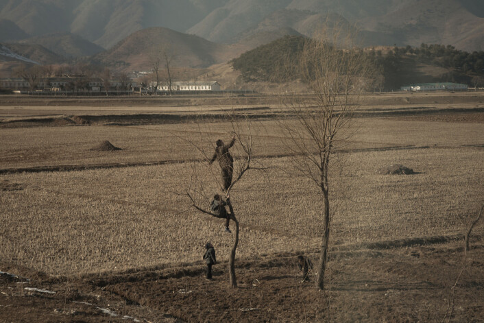 Tre reportasjereiser fra Nord-Korea har blitt til et større arbeid for Annemor. Nå håper hun på pris i Årets bilde. Foto: Annemor Larsen Tre reportasjereiser fra Nord-Korea har blitt til et større arbeid for Annemor. Nå håper hun på pris i Årets bilde. Foto: Annemor Larsen