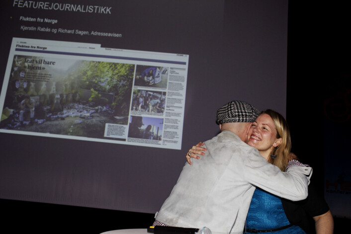 Richard Sagen og Kjerstin Rabås fra Adressa forteller at møtet med flyktningeguttene i Paris har gjort sterkt inntrykk. Desto gladere er de for at reportasjen får pris. Foto: Andrea Gjestvang Richard Sagen og Kjerstin Rabås fra Adressa forteller at møtet med flyktningeguttene i Paris har gjort sterkt inntrykk. Desto gladere er de for at reportasjen får pris. Foto: Andrea Gjestvang