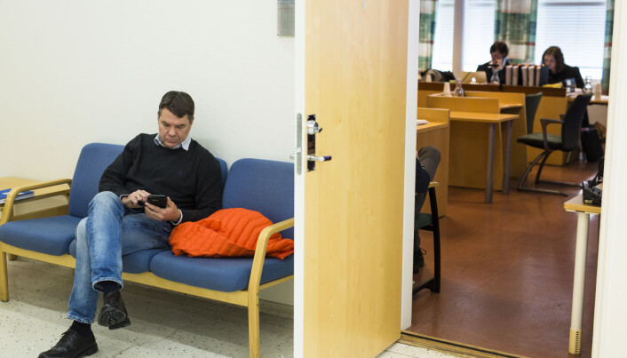 Bjørn Olav Nordahl venter utenfor rettsal 10 i Drammen Tingrett, før han skal inn i vitneboksen. Foto: Kristine Lindebø Bjørn Olav Nordahl venter utenfor rettsal 10 i Drammen Tingrett, før han skal inn i vitneboksen. Foto: Kristine Lindebø