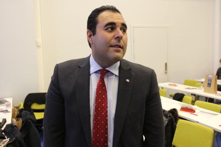 Arbeiderpartiets mediepolitiske talsperson Masud Gharahkhani før debatten. Foto: Glenn Slydal Johansen Arbeiderpartiets mediepolitiske talsperson Masud Gharahkhani før debatten. Foto: Glenn Slydal Johansen