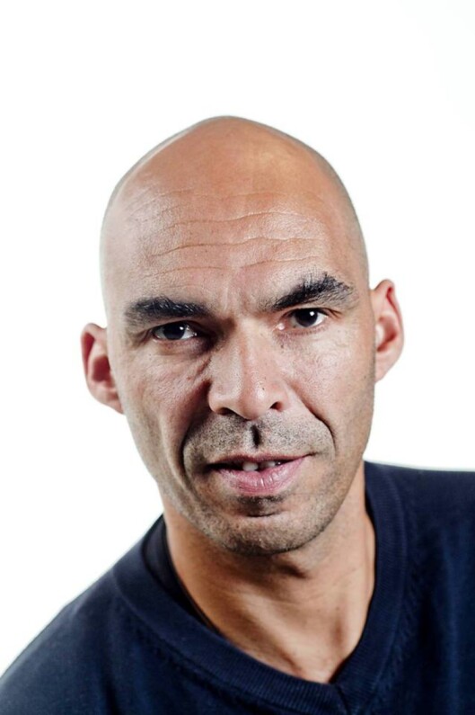 Bjørn Langsem fikk en hånd<br>opp i objektivet. Foto: Dagbladet Bjørn Langsem fikk en hånd<br>opp i objektivet. Foto: Dagbladet