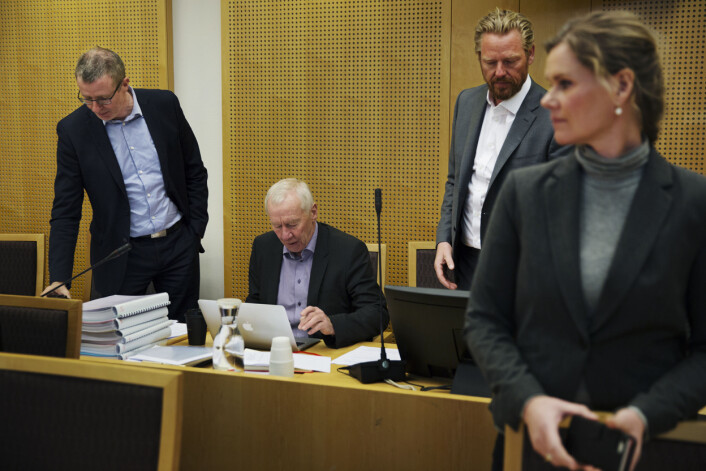 TV 2 er saksøkt av kirurg Per Kristian Eide. Fra venstre redaksjonssjef i TV 2 Niklas Lysvåg, tidligere ansvarlig redaktør Alf Ivar Hildrum, nyhetsredaktør Jan Ove Årsæther og journalist Sophie Lund Aaserud. Foto: Andrea Gjestvang TV 2 er saksøkt av kirurg Per Kristian Eide. Fra venstre redaksjonssjef i TV 2 Niklas Lysvåg, tidligere ansvarlig redaktør Alf Ivar Hildrum, nyhetsredaktør Jan Ove Årsæther og journalist Sophie Lund Aaserud. Foto: Andrea Gjestvang